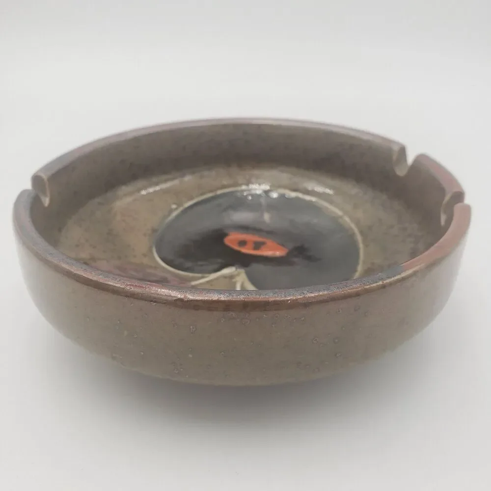 Vintage Stoneware‎ Ashtray With Stylized Apple Motif Earth Tones 5